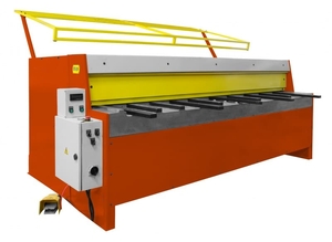Гильотина электромеханическая STALEX Q11-2х2550NC (386104)