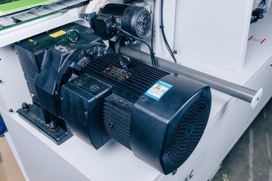Станок для облицовывания кромок мебельных деталей WoodTec EdgeMatic 600C PRO — фото 21