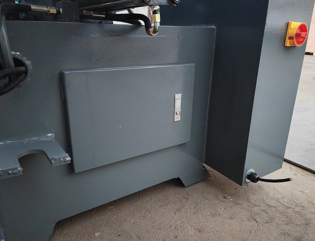 Автоматический колонный ленточнопильный станок MetalTec BS 400 CA — фото 11