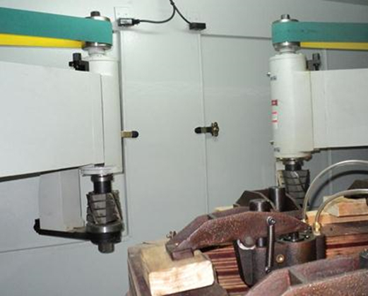 Копировально–фрезерный станок DELTAMACHINERY DW-1700 карусельного типа — фото 2