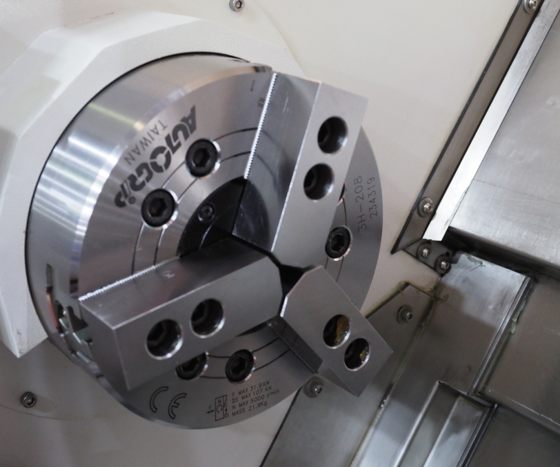 Горизонтальные токарные станки MetalCraft TCK56-1000 c ЧПУ Fanuc (TCK56-1000.F11/15.A2-8.12T.254T) — фото 2